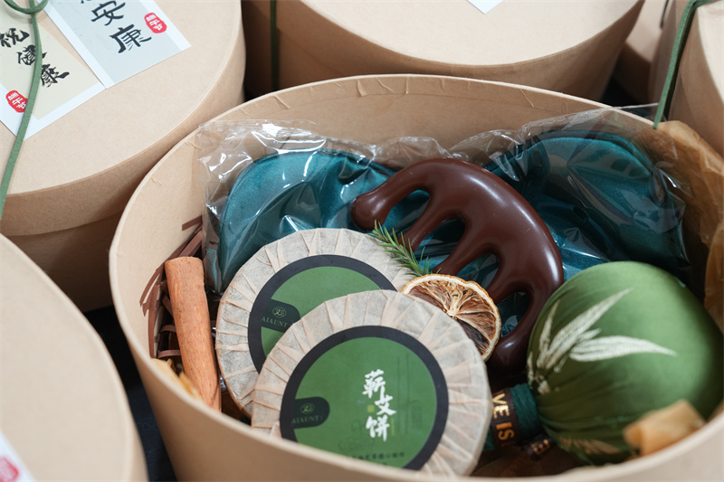 濃情端午·巧手爭“粽”-科強(qiáng)股份舉辦趣味夾粽大賽3 濃情端午·巧手爭“粽”-科強(qiáng)股份舉辦趣味夾粽大賽3