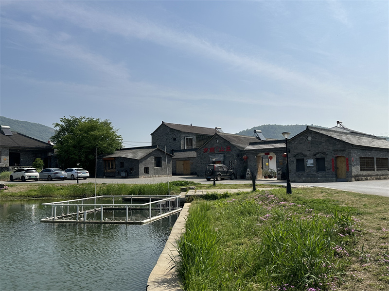 “追尋紅色足跡，擁抱生態(tài)夏意”-夏日?qǐng)F(tuán)建活動(dòng)7